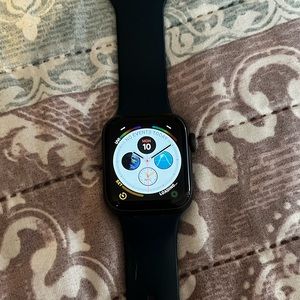 Apple watch 4